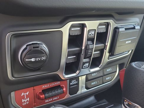 New 2026 Jeep Gladiator Mojave AWD/4WD image 28