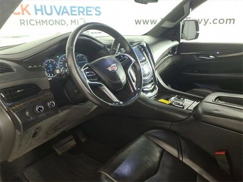 Used 2015 Cadillac Escalade ESV Platinum image 8