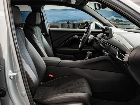 Certified 2025 Acura ADX A-Spec image 25