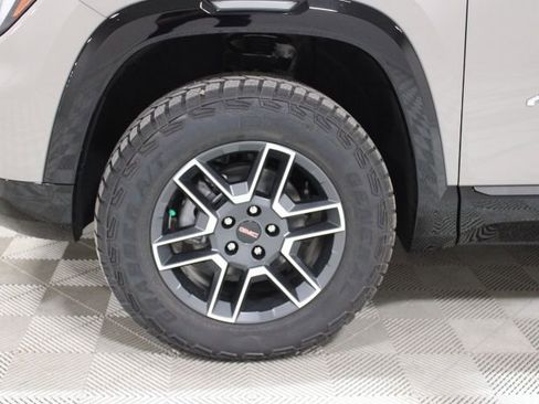 New 2026 GMC Terrain AT4 AWD/4WD image 40