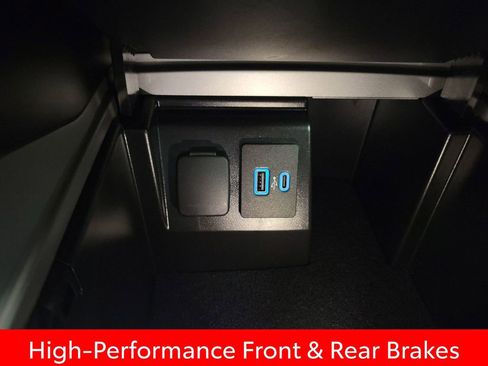 Used 2024 Ford Explorer ST w/ Equipment Group 401A image 18