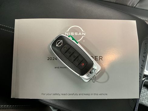 Used 2024 Nissan Pathfinder Platinum w/ Cargo Package image 13