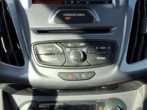 Used 2016 Ford Transit Connect Titanium image 17