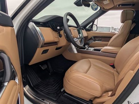 Used 2025 Land Rover Range Rover Long Wheelbase SE image 8