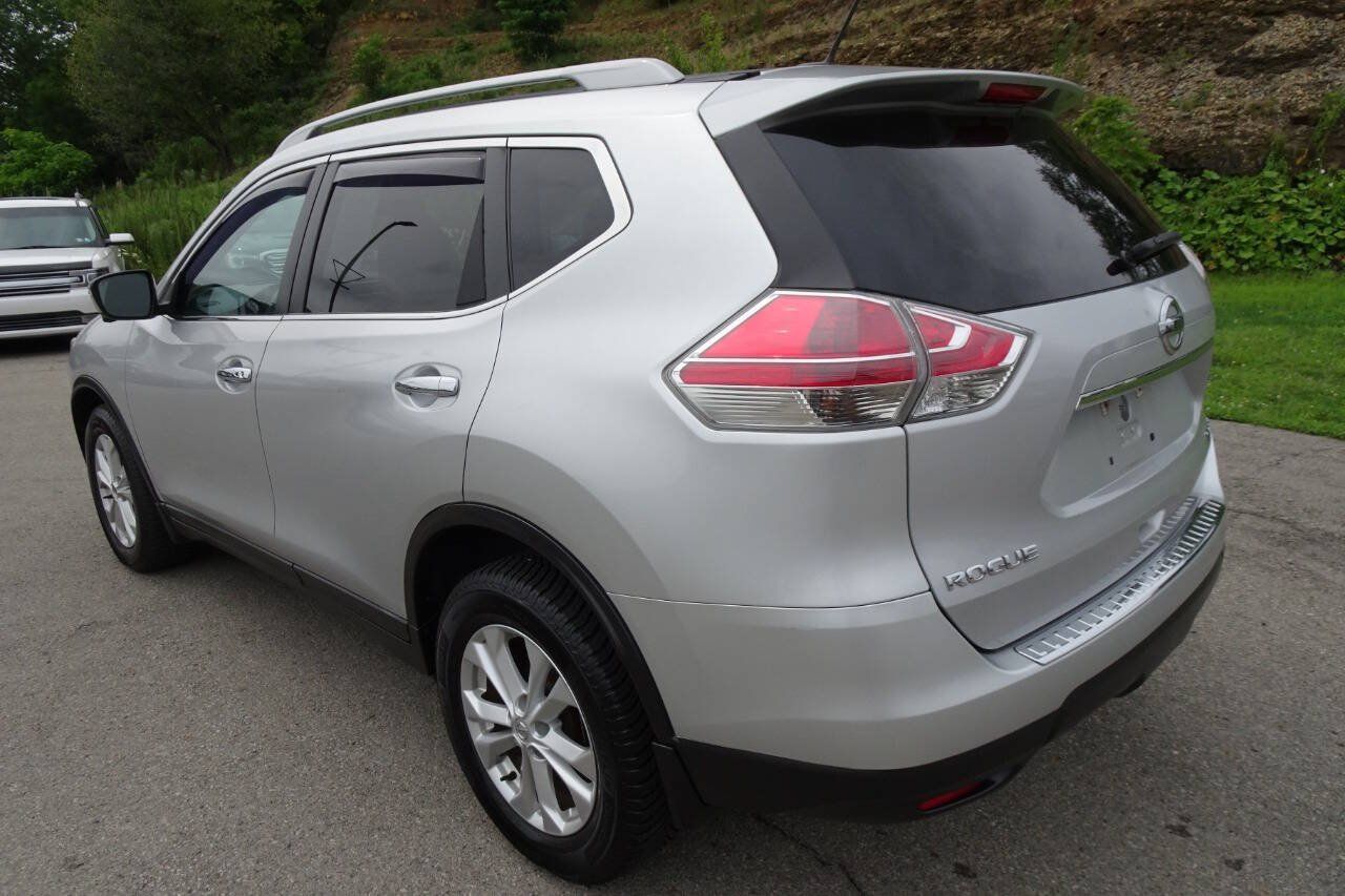 Used 2016 Nissan Rogue SV w/ SV Premium Package AWD/4WD image 8