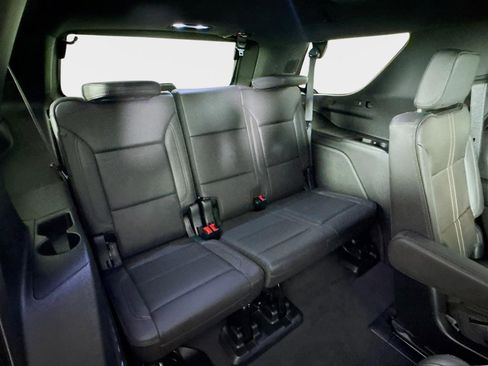 Used 2025 Chevrolet Tahoe High Country RWD image 29