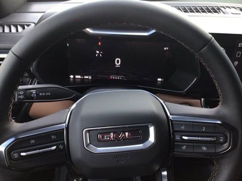 New 2026 GMC Canyon AT4 w/ AT4 Premium Package image 12