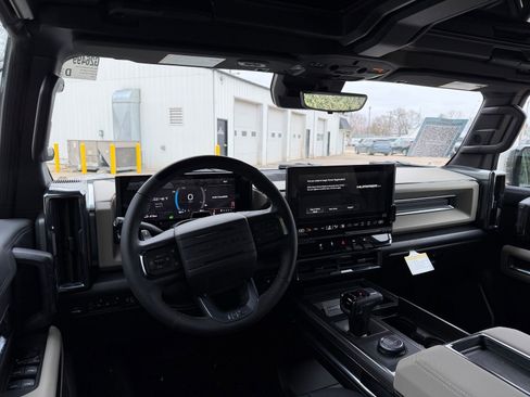 New 2026 GMC Hummer EV SUV image 17