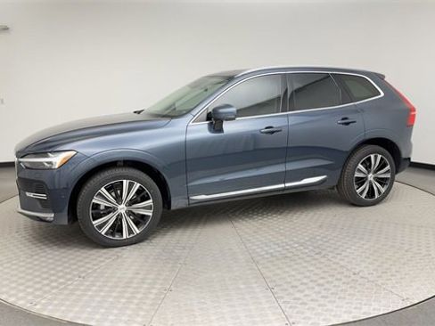 Certified 2023 Volvo XC60 B5 Plus w/ Climate Package image 6