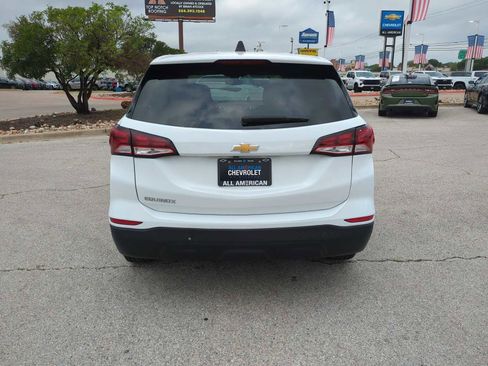 Used 2022 Chevrolet Equinox LS w/ LS Convenience Package FWD image 7