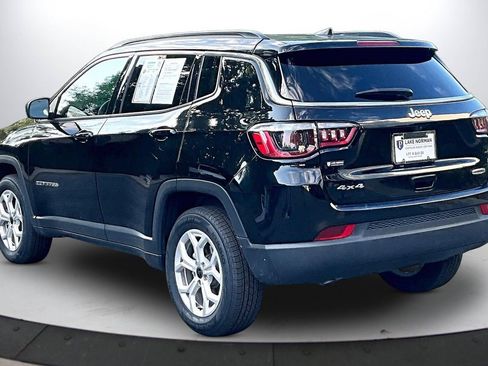 Certified 2025 Jeep Compass Latitude w/ Sun & Sound Group AWD/4WD image 6