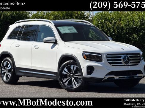 New 2026 Mercedes-Benz GLB 250 image 1