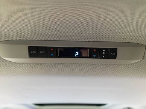 New 2026 Toyota Sienna XLE FWD image 36