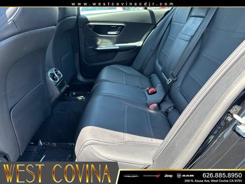 Used 2025 Mercedes-Benz C 300 Sedan image 29