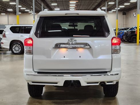 Used 2013 Toyota 4Runner SR5 RWD image 10