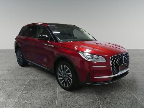 New 2025 Lincoln Corsair Reserve w/ Rear Removable Package Tray image 1