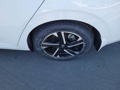 Used 2025 Nissan Sentra SV w/ All-Weather Package image 7