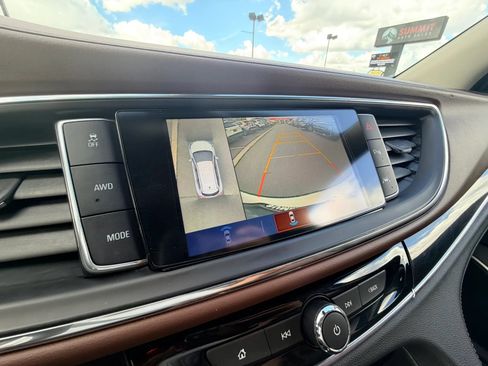 Used 2019 Buick Enclave Avenir w/ Avenir Technology Package AWD/4WD image 19