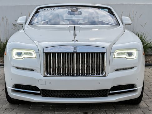 Used 2020 Rolls-Royce Dawn RWD image 4