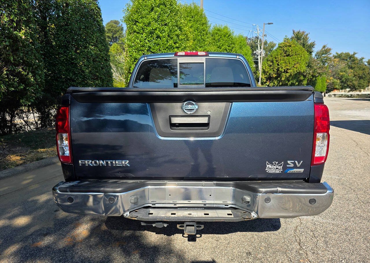 Used 2017 Nissan Frontier SV w/ SV Value Truck Package RWD image 4