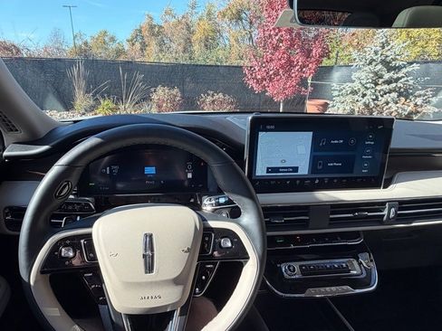 New 2026 Lincoln Corsair Grand Touring image 25