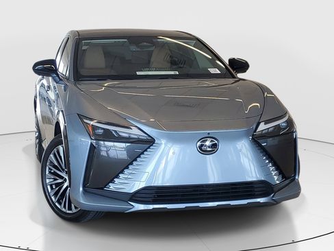 Certified 2023 Lexus RZ 450e Premium w/ Accessory Package (2T) AWD/4WD image 2