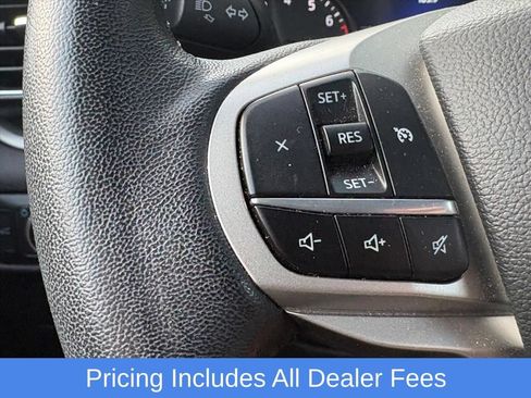 Used 2022 Ford Explorer XLT w/ Equipment Group 202A AWD/4WD image 10