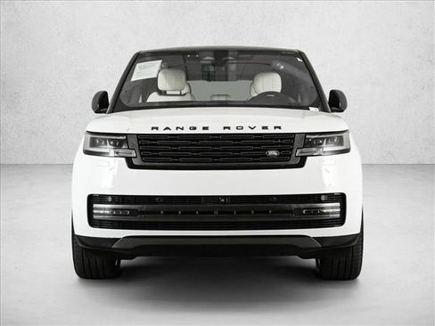 Used 2023 Land Rover Range Rover SE AWD/4WD image 2