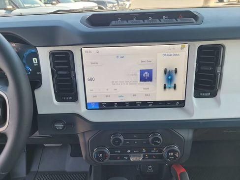 New 2026 Ford Bronco Heritage Edition AWD/4WD image 10