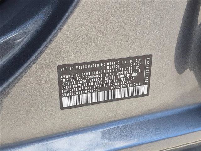 Used 2025 Volkswagen Jetta SE FWD image 26