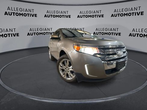Used 2012 Ford Edge Limited FWD image 4