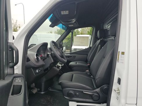New 2025 Mercedes-Benz Sprinter 2500 image 20