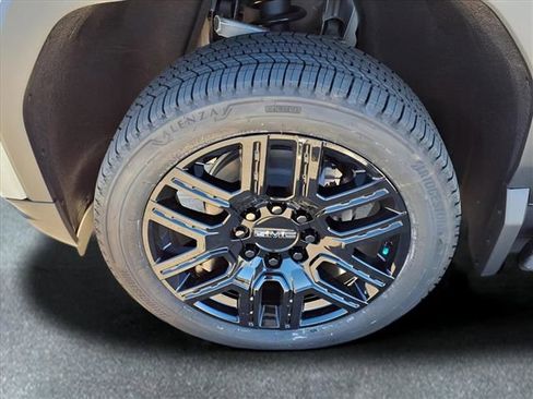 New 2026 GMC Sierra EV Elevation w/ LPO, Elevation Dark Package image 26