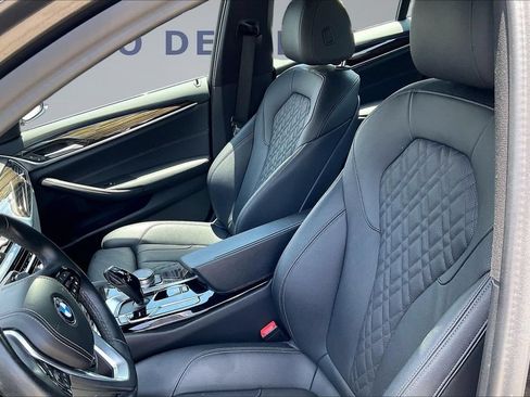 Used 2022 BMW 530i xDrive w/ Convenience Package AWD/4WD image 21