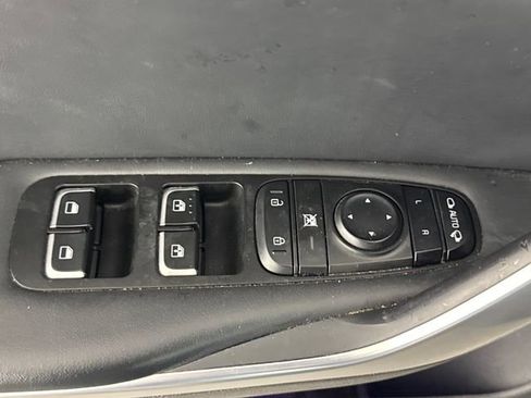 Used 2019 Kia Stinger Premium image 24