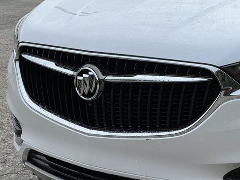 Used 2018 Buick Enclave Essence AWD/4WD image 33