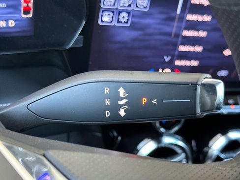 New 2025 Chevrolet Blazer EV LT image 25