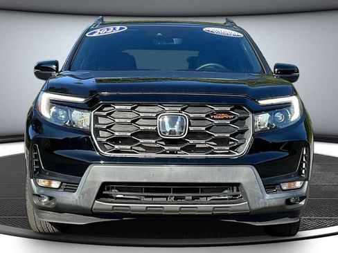 Certified 2023 Honda Passport TrailSport image 2