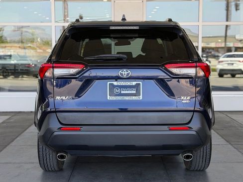 Certified 2021 Toyota RAV4 XLE AWD/4WD image 11