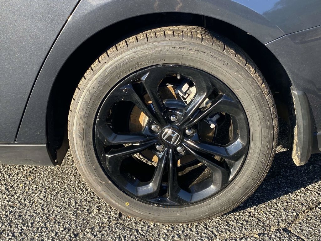 Certified 2025 Honda Accord SE image 8