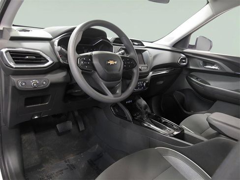 Used 2023 Chevrolet TrailBlazer LT image 7