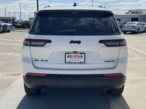 Used 2023 Jeep Grand Cherokee L Limited w/ Luxury Tech Group II image 9