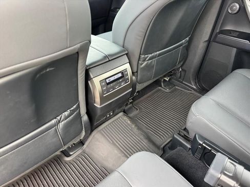 Used 2023 Lexus GX 460 Premium w/ Accessory Package AWD/4WD image 12