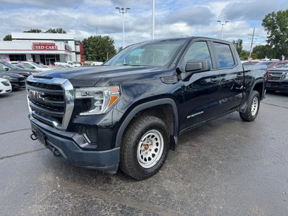 Used 2019 GMC Sierra 1500 4x4 Crew Cab w/ Convenience Package