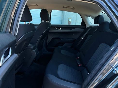 Used 2025 Kia K5 LXS image 11