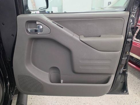 Used 2019 Nissan Frontier SL AWD/4WD image 35