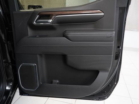 Used 2023 Chevrolet Silverado 1500 LT AWD/4WD image 29