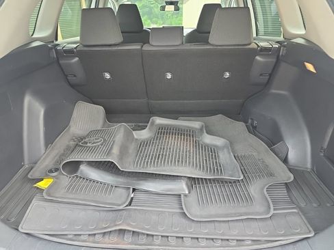 Certified 2021 Toyota RAV4 XLE AWD/4WD image 14