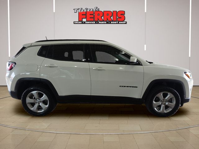 Used 2019 Jeep Compass Latitude w/ Cold Weather Group AWD/4WD image 6