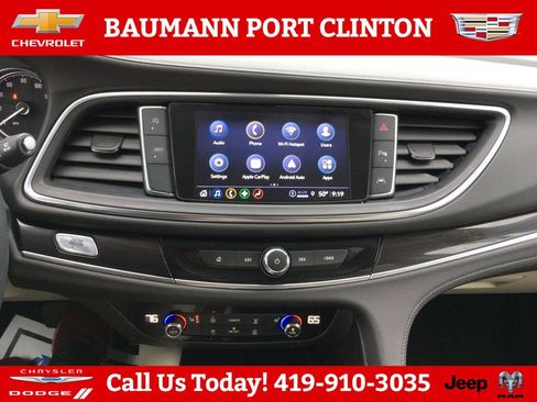 Used 2024 Buick Enclave Essence w/ Sport Touring Edition AWD/4WD image 21